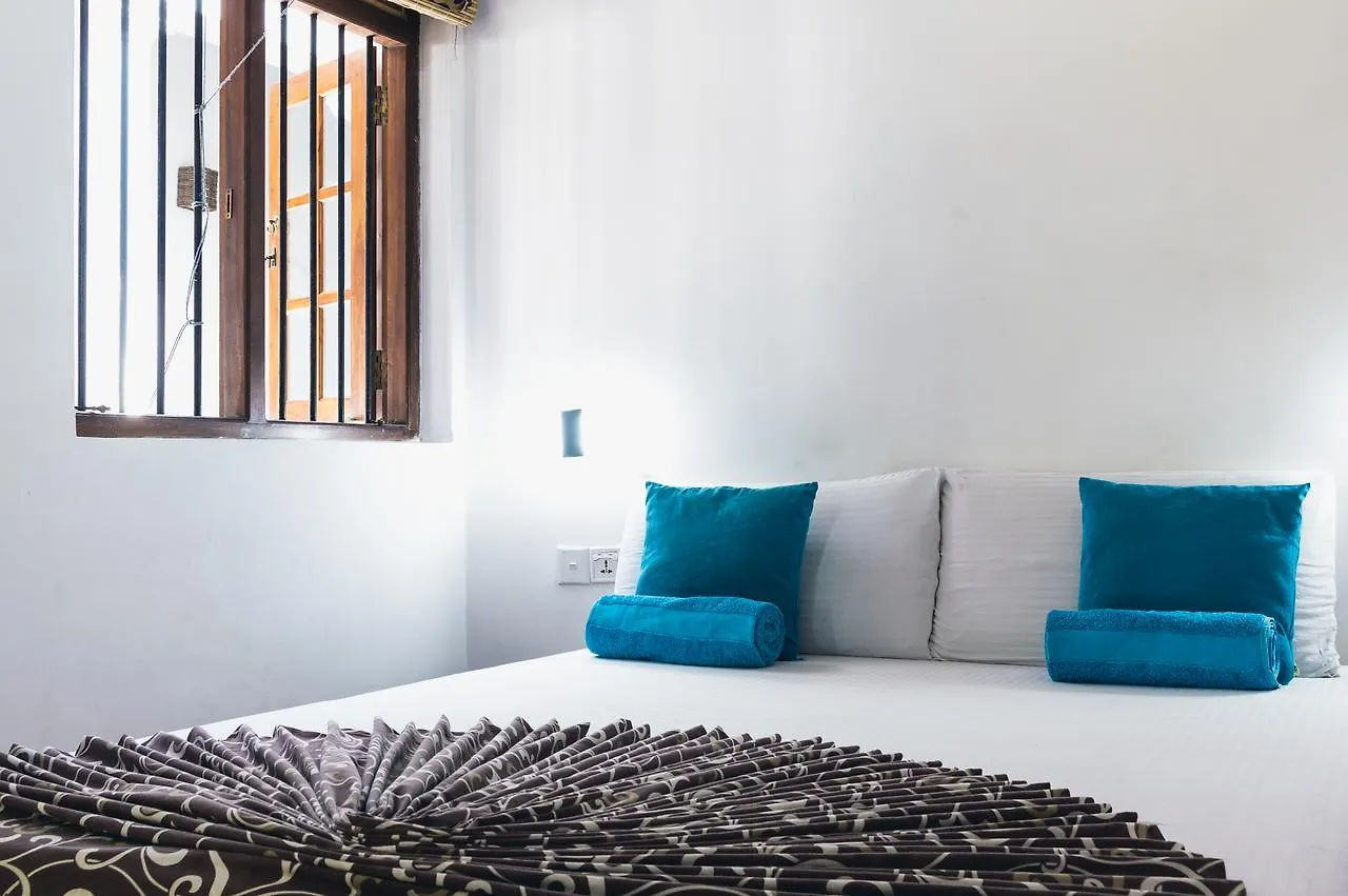 Hostel First Katunayake Negombo
